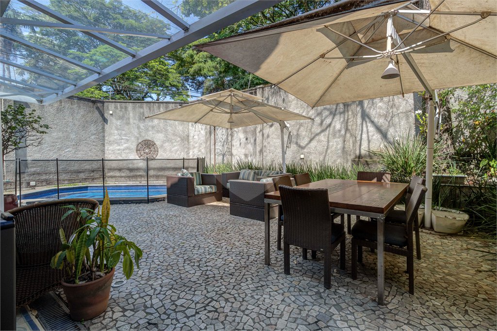 Casa à venda com 3 suítes no condomínio Villa Splendore, São Paulo - SP