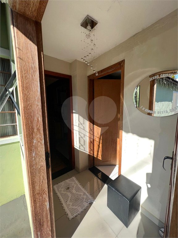 Casa residencial e comercial a venda com renda em Louveira-SP