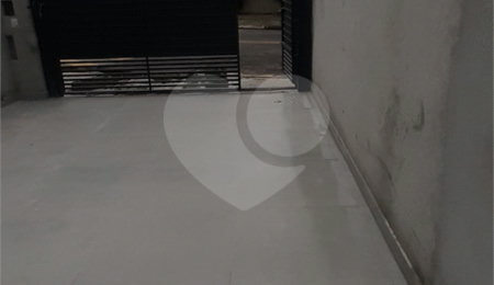 Sobrado à venda com 3 suítes em Loteamento Loanda, Atibaia, SP