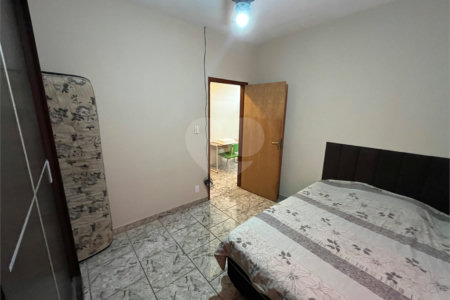 Casa a venda com 2 dormitórios na Vila São José
