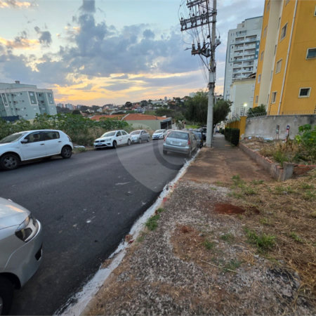 Terreno no Jd. Gibertoni, próximo ao SESC e ao Shopping
