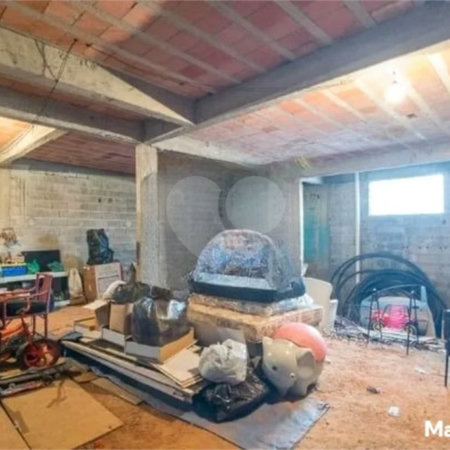 Casa com 275m², 3 quartos, 2 suítes, 8 garagens, à venda em Santo André