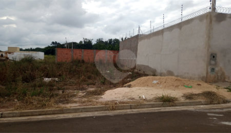 Terreno à venda em Jardim do Bosque, São Carlos, SP