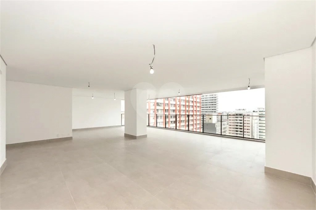Apartamento com 3 suítes à venda no Jardim América - SP