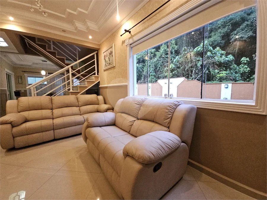 LINDA CASA PARA LOCAÇÃO COM 5 DORMITÓRIOS E PISCINA - Fernando Nobre – Cotia/SP