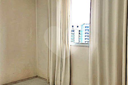 Apartamento na Chácara Inglesa com 2 dormitórios (1 suite), varanda, vista livre e vaga