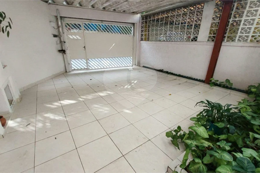 Casa à venda com 3 quartos, sendo 1 suíte,  em Vila Paulista, São Paulo, SP