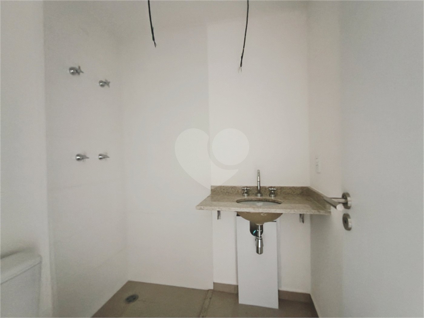 Studio de 22m2 com sacada à venda na Vila Mariana