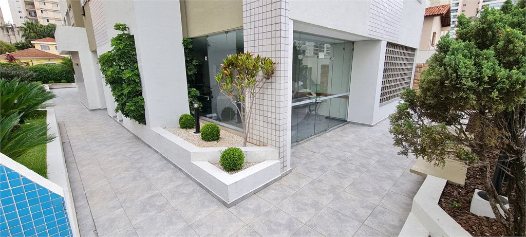 Apartamento 2 quartos (1suíte) 1 vaga na rua Piracema próximo a Saint Tropez