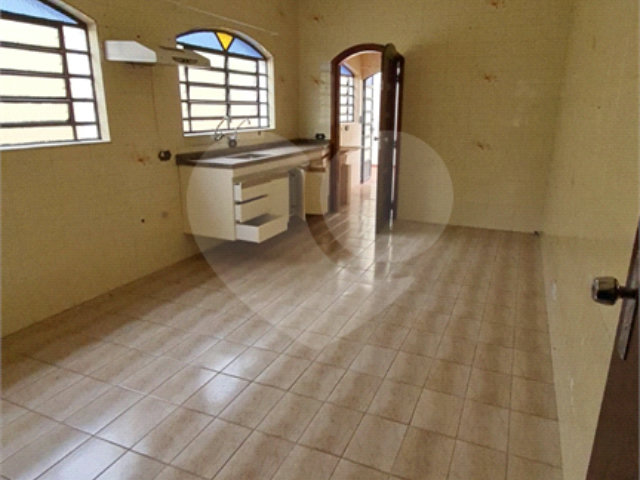 Sobrado à venda com 3 quartos, sendo 1 suíte,  em Vila Formosa, São Paulo, SP