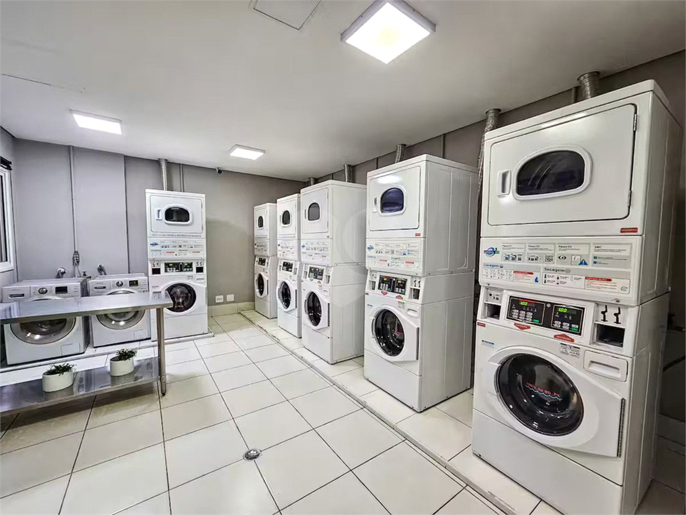 Na Mooca á venda Apartamento / Studio com 51m² 1 dormitório e 1 vaga.