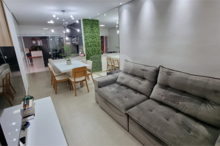 Casa no Condomínio Flamboyant II a venda .