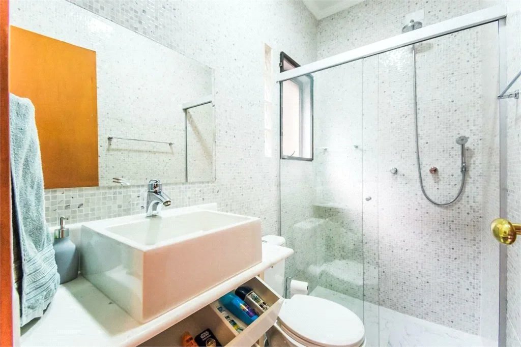 Casa à venda ou para alugar com 4 suítes em Saúde, São Paulo, SP