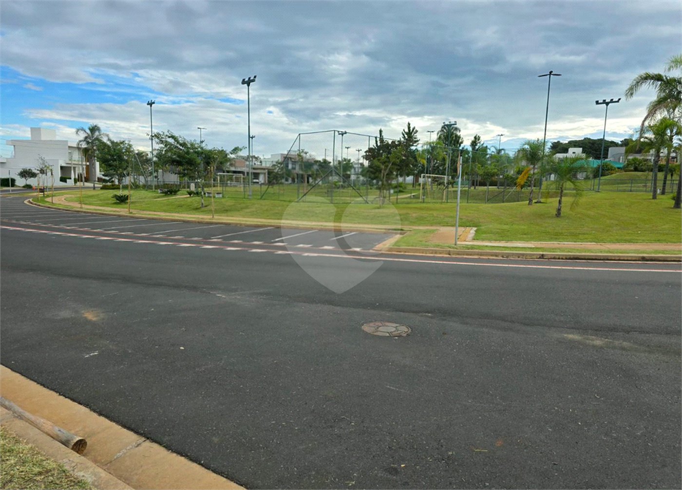 Terreno no Village Damha IV 288m²