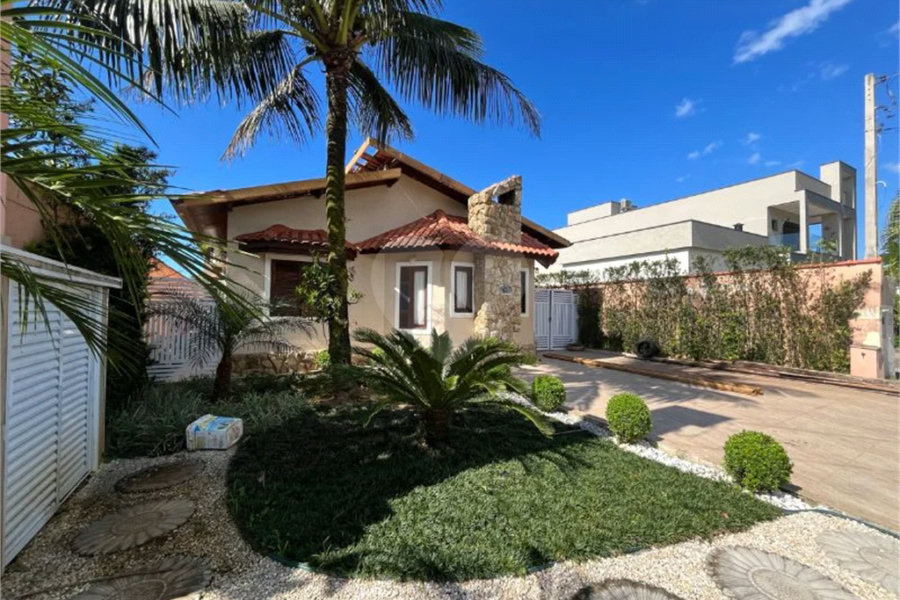 Casa à venda com 3 quartos, sendo 1 suíte, em Morada da Praia, Bertioga, SP