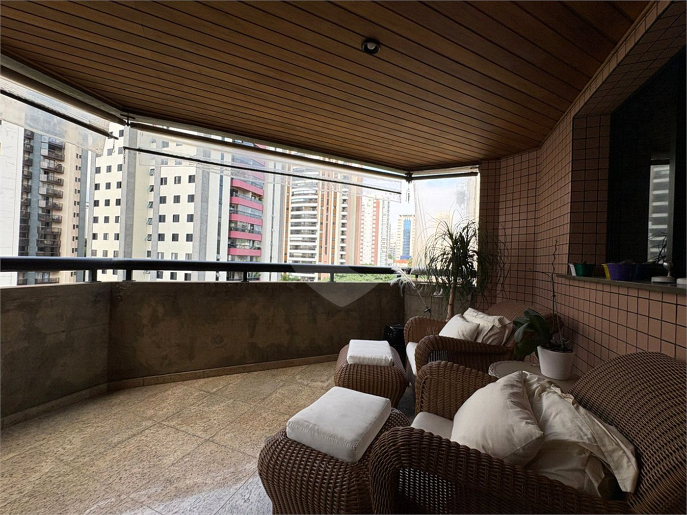 Apartamento á venda - Vila Clementino