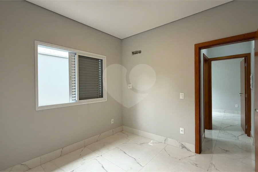 Casa à venda ou para alugar com 3 quartos, sendo 1 suíte,  no condomínio Residencial Mônaco, Piracicaba - SP