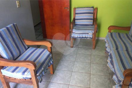 Casa à Venda no Jardim Hikare