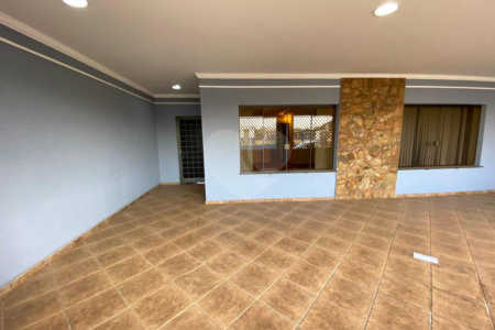 Casa no Jardim Hikare