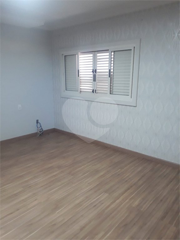 Excelente casa para venda no Parque Fher