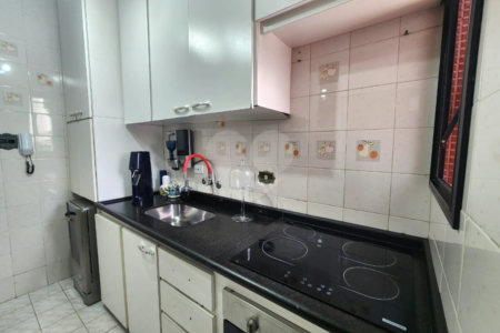 Apartamento com 70m² , 2 dormitórios , sendo 1 suíte , 2 vagas , à venda no Bosque da Saúde.