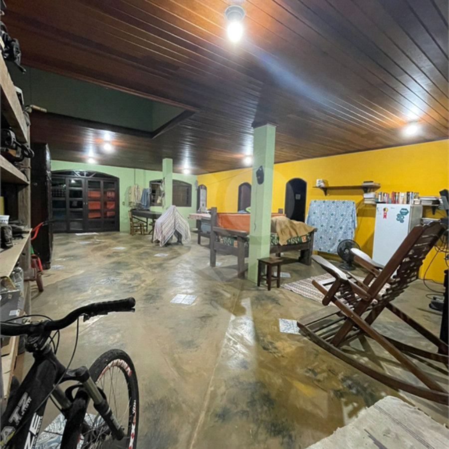 asa assobrada, com 4 dormitórios Mogi das Cruzes