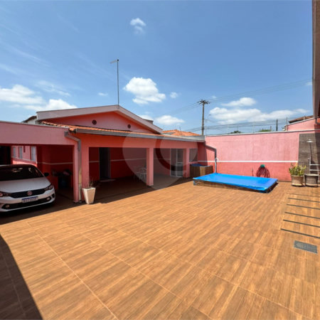 Casa com 03 Dormitórios á venda, em Jardim Alvorada, São Carlos.
