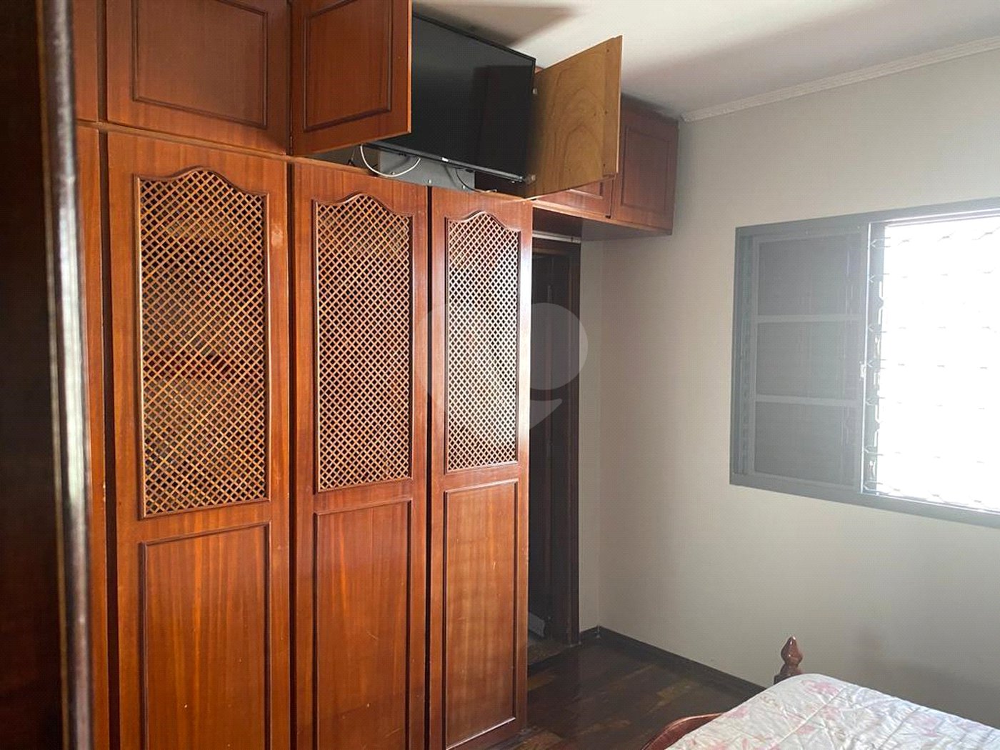 Vende-se excelente casa térrea próximo ao Estadio do Zuzão