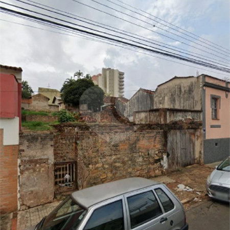 Terreno com 421 m², localizado no centro de São Carlos