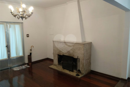 Sobrado à venda com 3 quartos, sendo 1 suíte, em Vila Mascote, São Paulo, SP