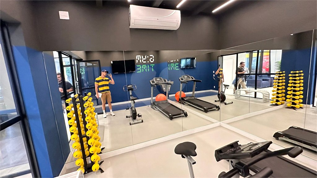 Apartamento à venda na Bela Vista de 24m2 com 1 dormitórios e sem vagas.Estuda Permuta.