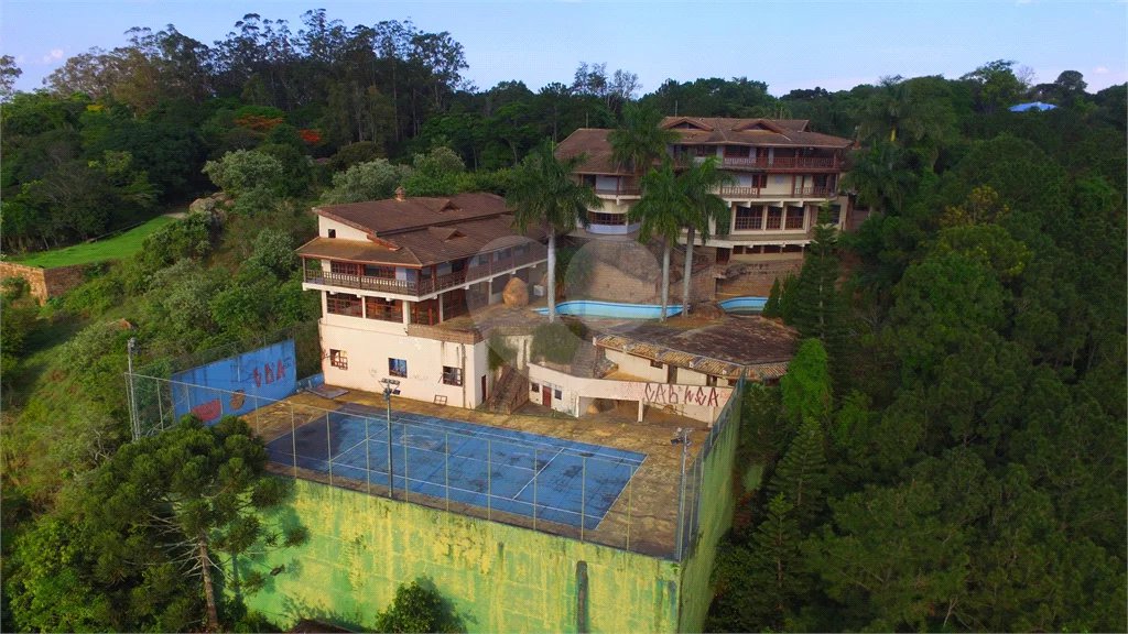 Casa à venda com 14 quartos, sendo 10 suítes, em Observatório, Vinhedo, SP