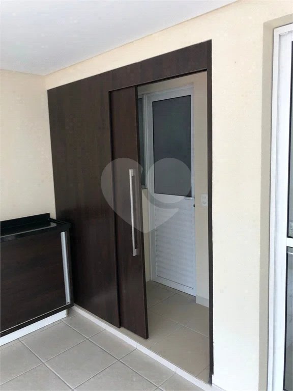 Apartamento à venda com 2 quartos, sendo 1 suíte,  em Campo Belo, São Paulo, SP