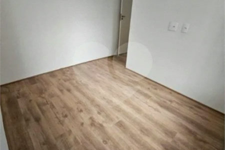 Apartamento com 38m², 2 dormitórios, à venda no Parque Bristol.