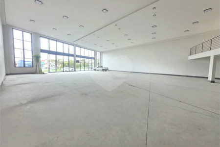 Prédio Comercial para Locação no Jardim Santo Antônio em Valinhos/SP