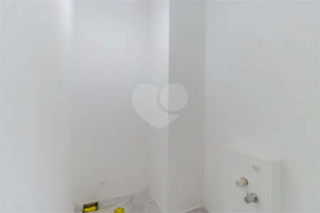 Apartamento à venda com 3 suítes em Campo Belo, São Paulo, SP