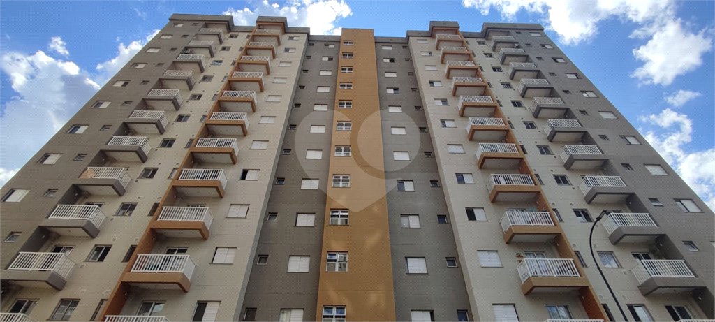 Apartamento com 2 dormitórios