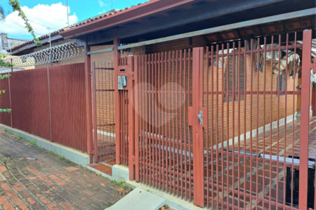 Casa térrea no Centro
