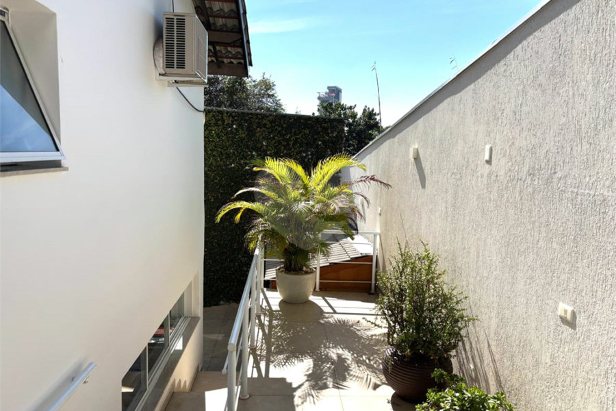 Casa térrea em rua sem saída com guarita 24hs - Tremembé - São Paulo/SP