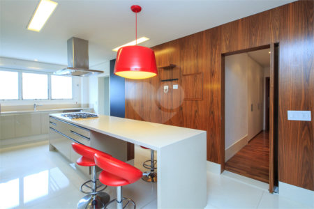 Apartamento à venda com 4 suítes em Alto da Boa Vista, São Paulo, SP