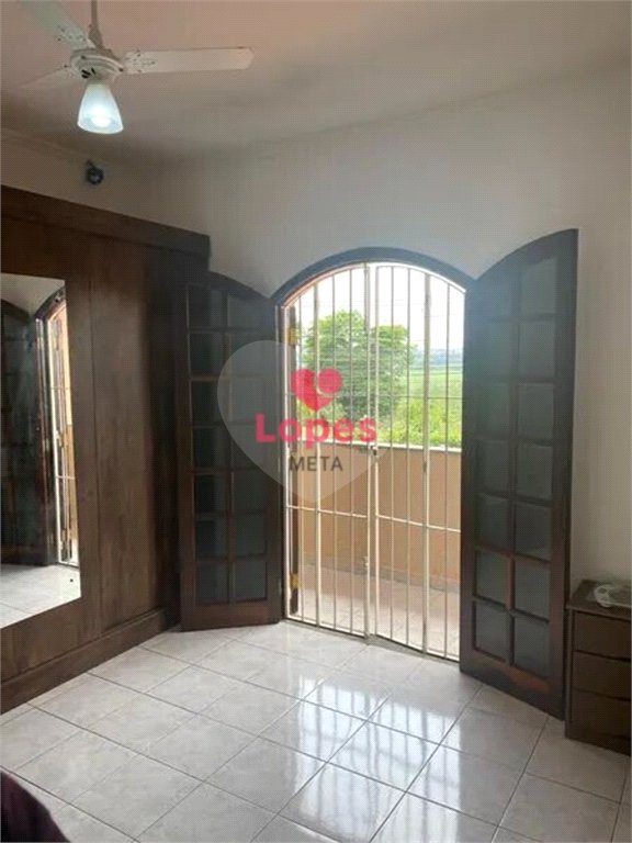 Casa no Jardim das Indústrias em São José dos Campos-SP