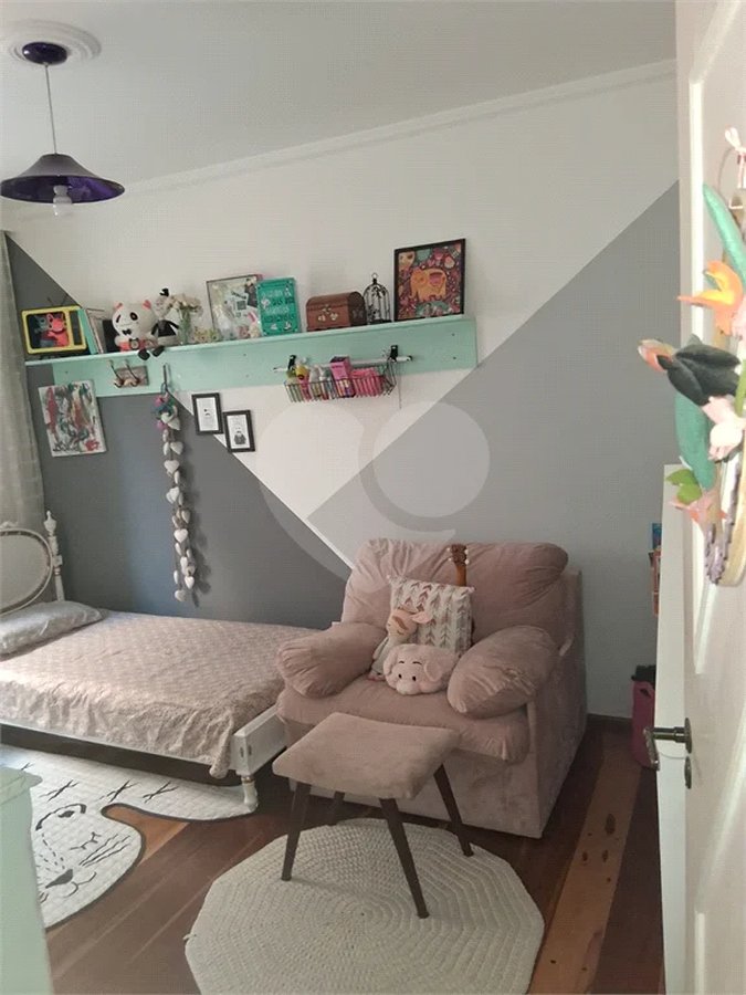 Casa à Venda na Vila Rosália | 4 Dorms, Área Gourmet e Rua Sem Saída