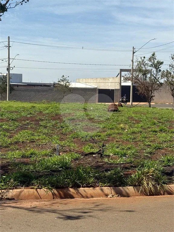 Terreno com 275 m2 , á venda no Terras Di Treviso