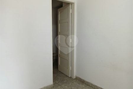 Casa térrea à venda no Pacaembú com 3 dormitórios