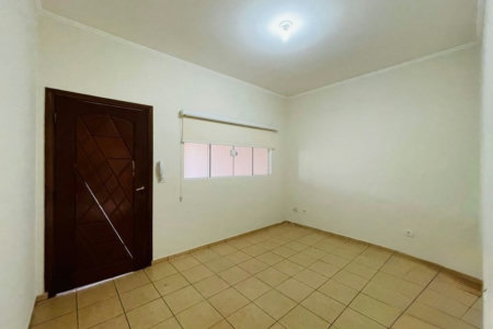 Casa para alugar com 3 quartos, sendo 1 suíte, em Colinos, Três Lagoas, MS