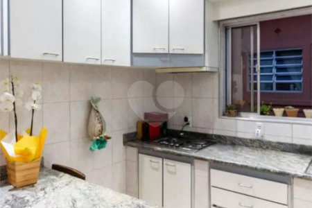 Sobrado à venda na V.Mariana - 130m2 - 2 Quartos - 600 m. metrô Ana Rosa