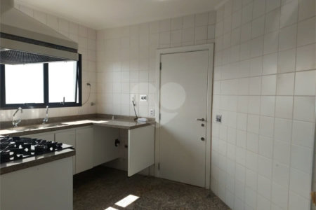 APARTAMENTO PARA LOCAÇÃO NA VILA LEOPOLDINA COM 03 DORM 1 SUITE E 02 VAGAS DE GARAGEM