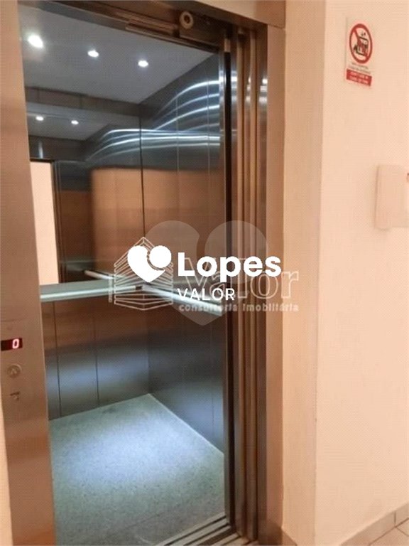 Apartamento no Condomínio Parque dos Manacás
