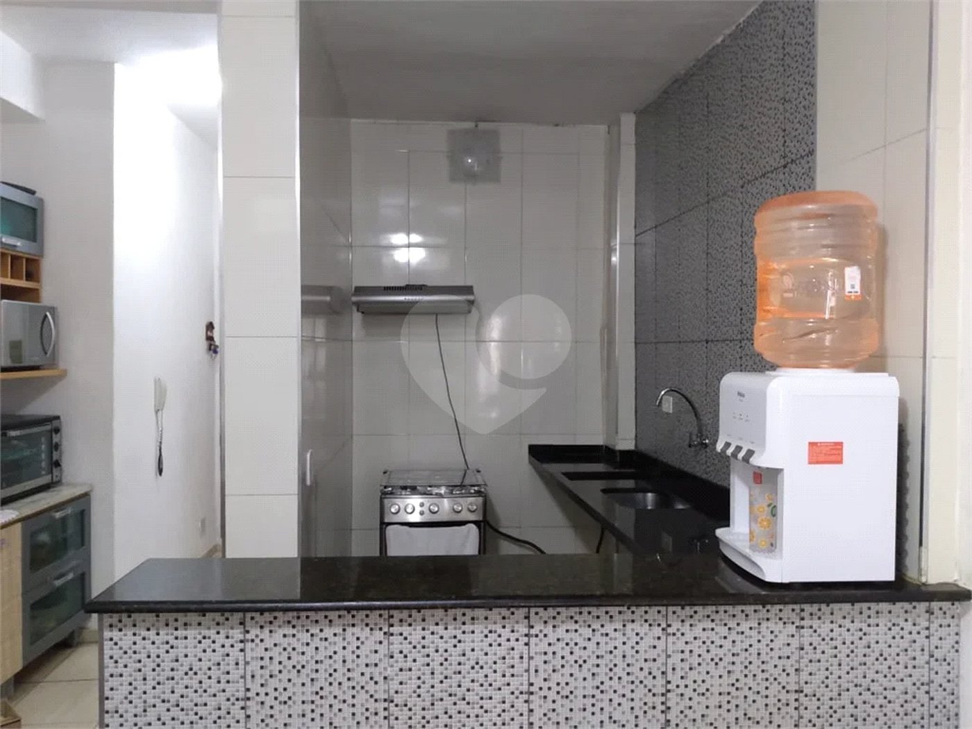 Apartamento 1 dorm, sala, cozinha, banheiro a venda no Centro