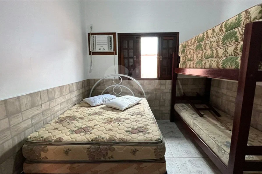 Casa à venda com 3 quartos, sendo 1 suíte,  em Morada da Praia, Bertioga, SP